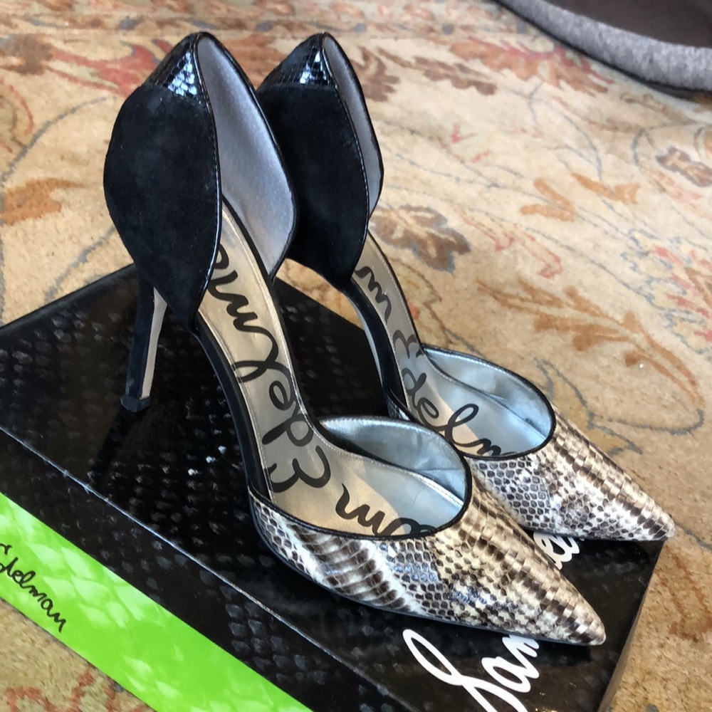 Delilah blk snake/suede pump 10m - Picture 2 of 10
